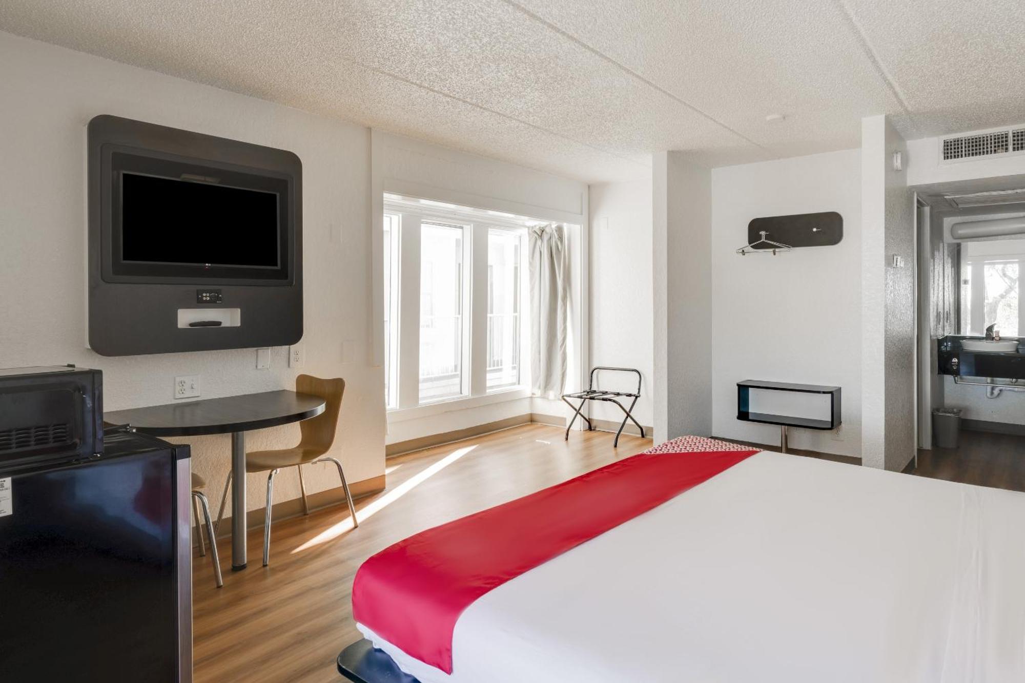 Oyo Hotel Houston Katy Freeway Exteriör bild